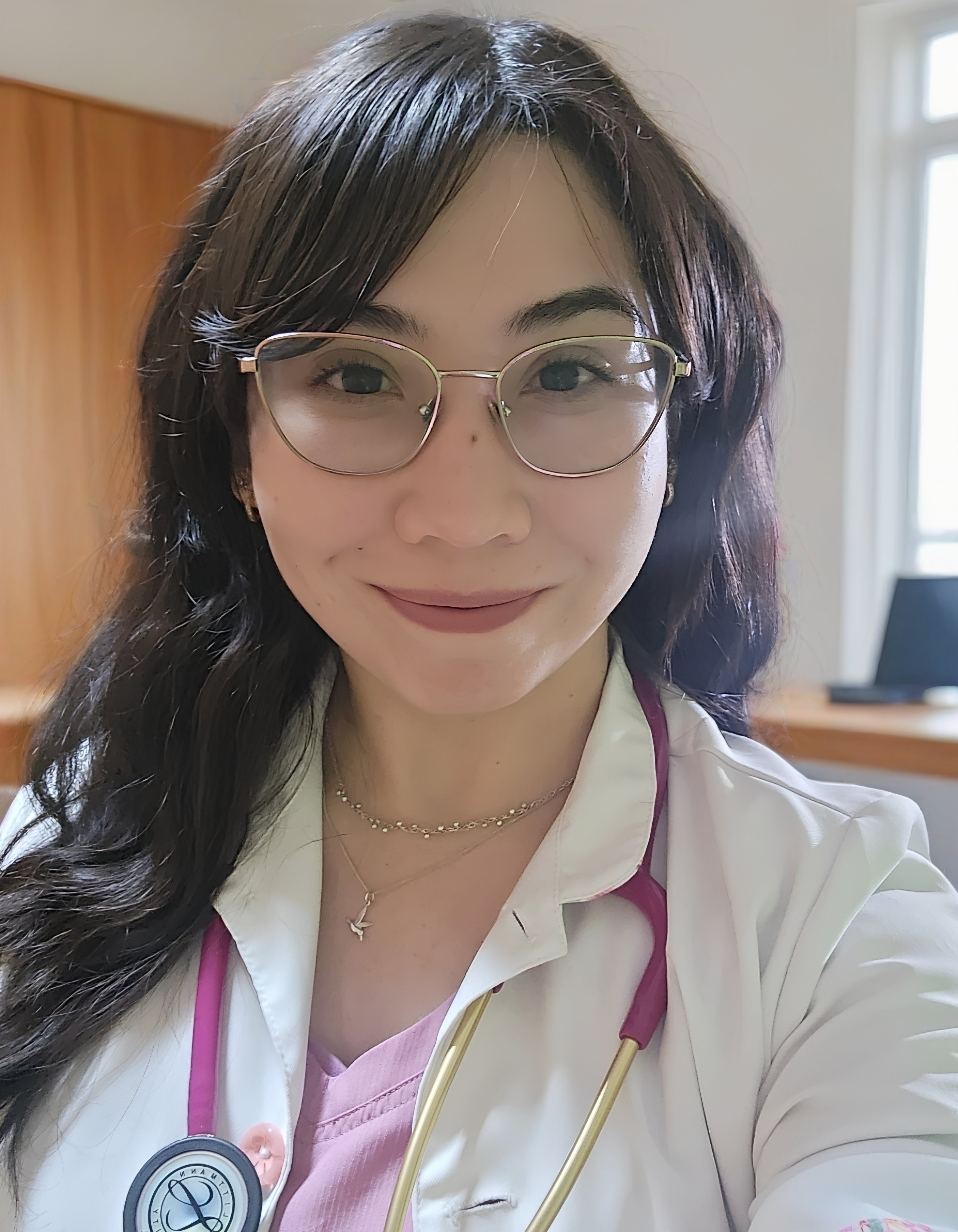 Dra. Alejandra Aguayo, médica especialista en atención domiciliaria